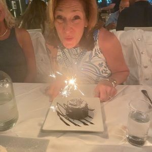 Meet your Posher, Posh